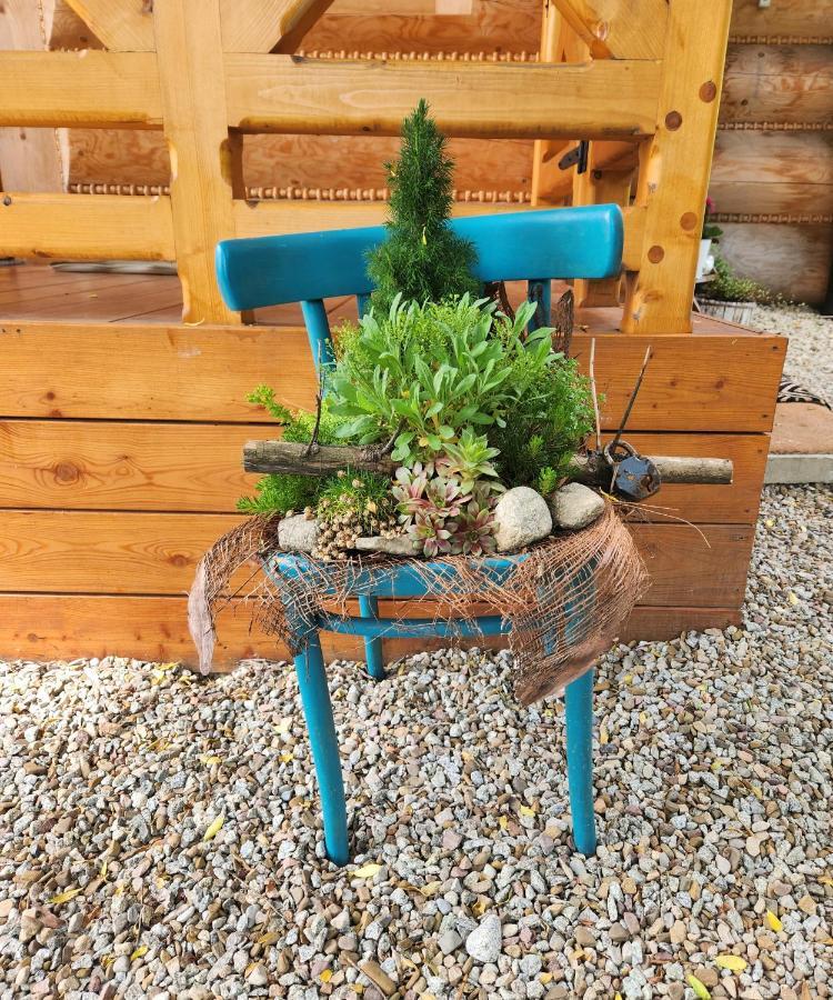 Chalet Goralska Chatka 2 Highland Cottage - Split Ac, Jacuzzi, Sauna, Private Parking, Mountains View, Garden, Zakopane *