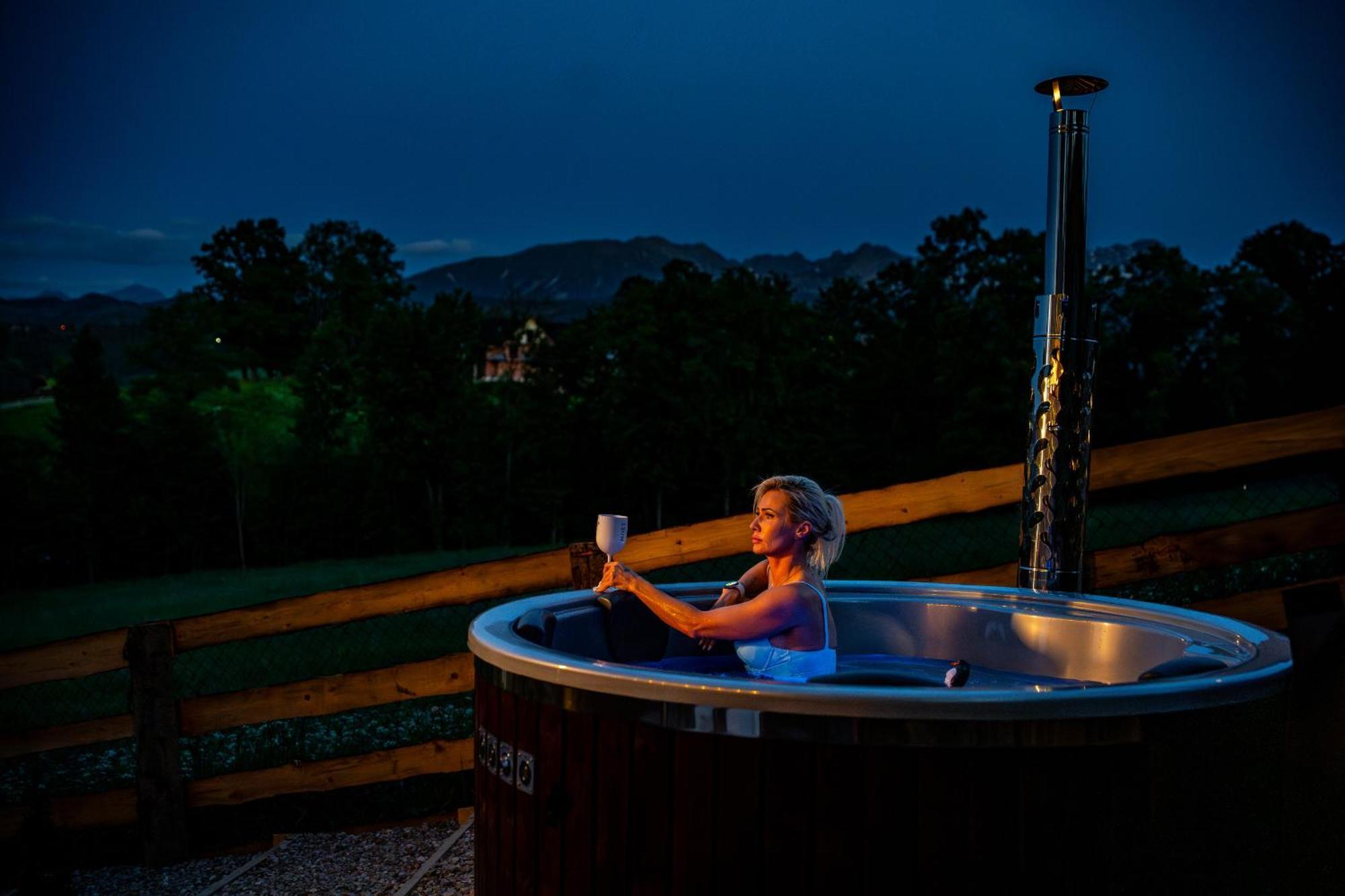 Goralska Chatka 2 Highland Cottage - Split Ac, Jacuzzi, Sauna, Private Parking, Mountains View, Garden, Zakopane Chalet *
