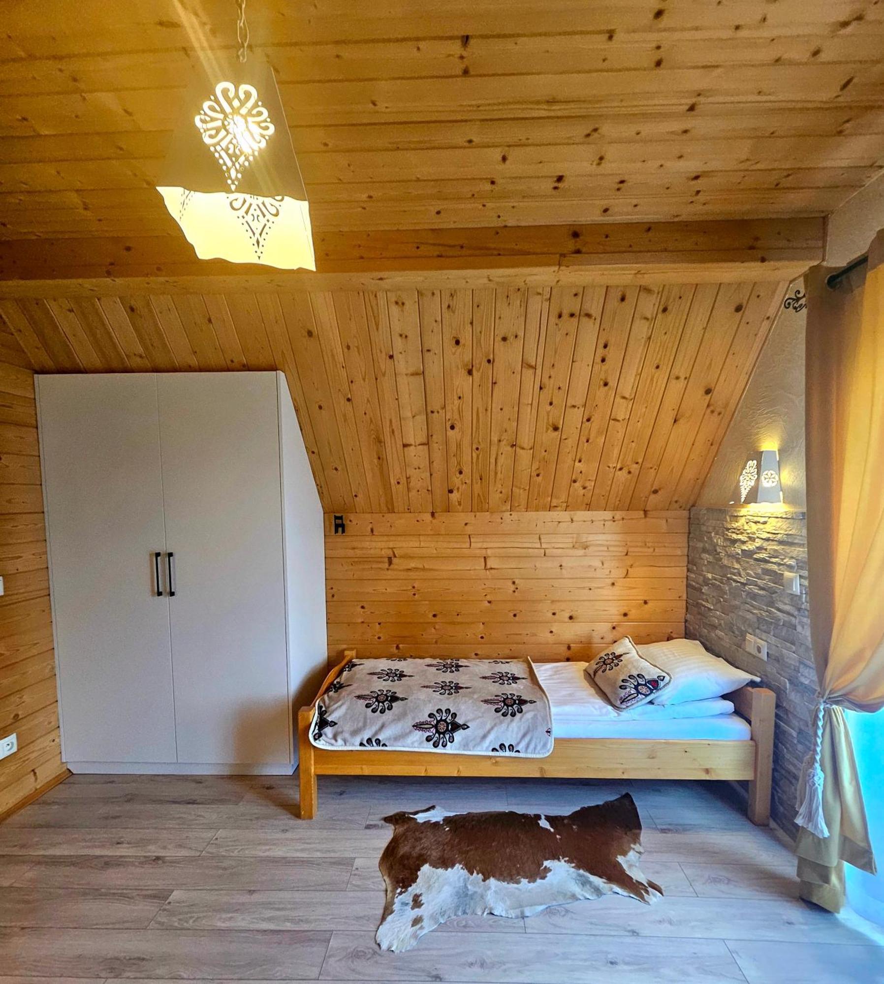 Goralska Chatka 2 Highland Cottage - Split Ac, Jacuzzi, Sauna, Private Parking, Mountains View, Garden, Zakopane * Zakopane